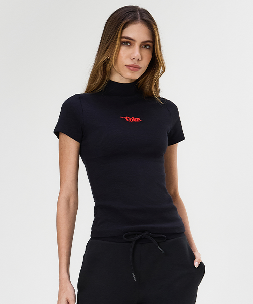 1 blusa preta malha canelada coke 21215 998