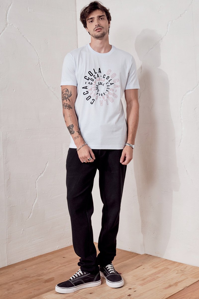 Camiseta Oversized Mixtape Tour Coca-Cola