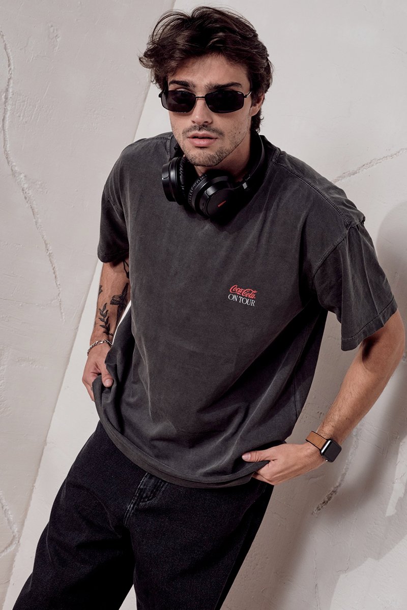 Camiseta Oversized Mixtape Tour Coca-Cola