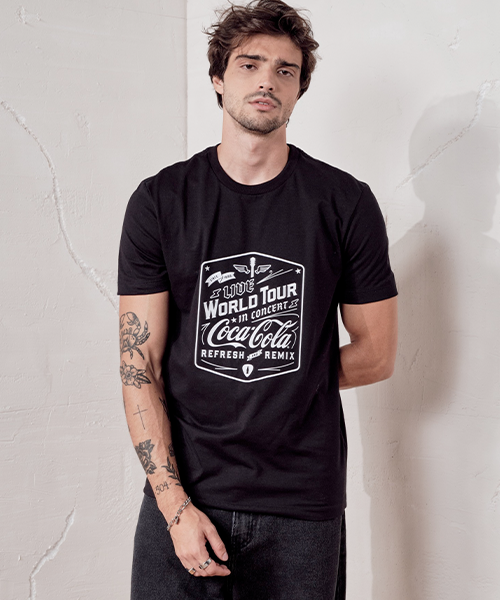 camiseta preta word tour coca cola 21846