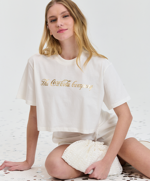 camiseta cropped feminina coca cola foil dourado