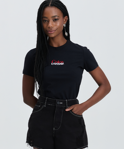 camiseta preta coca cola coke bordado 21796
